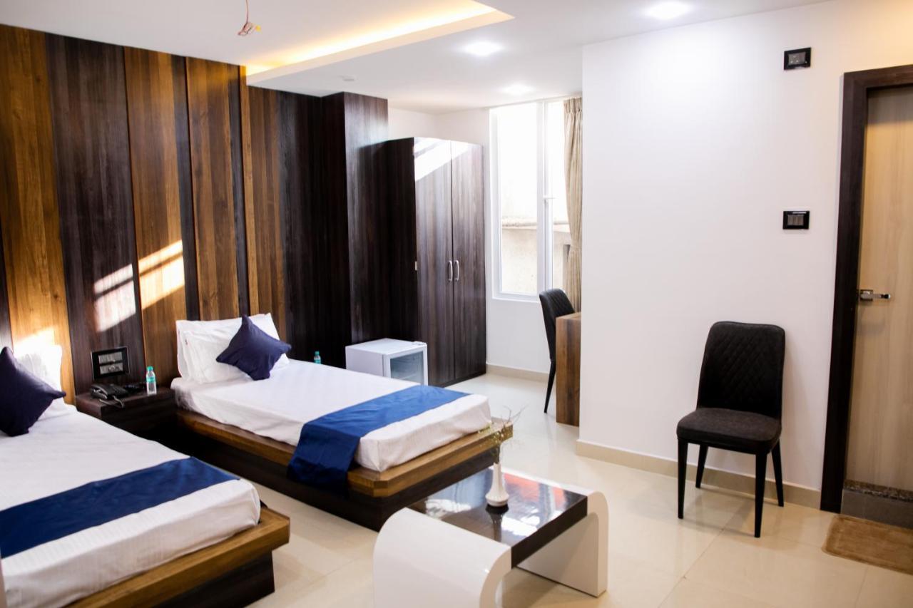 Crescent International Kohima Extérieur photo