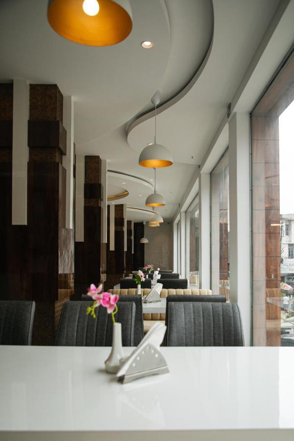 Crescent International Kohima Extérieur photo