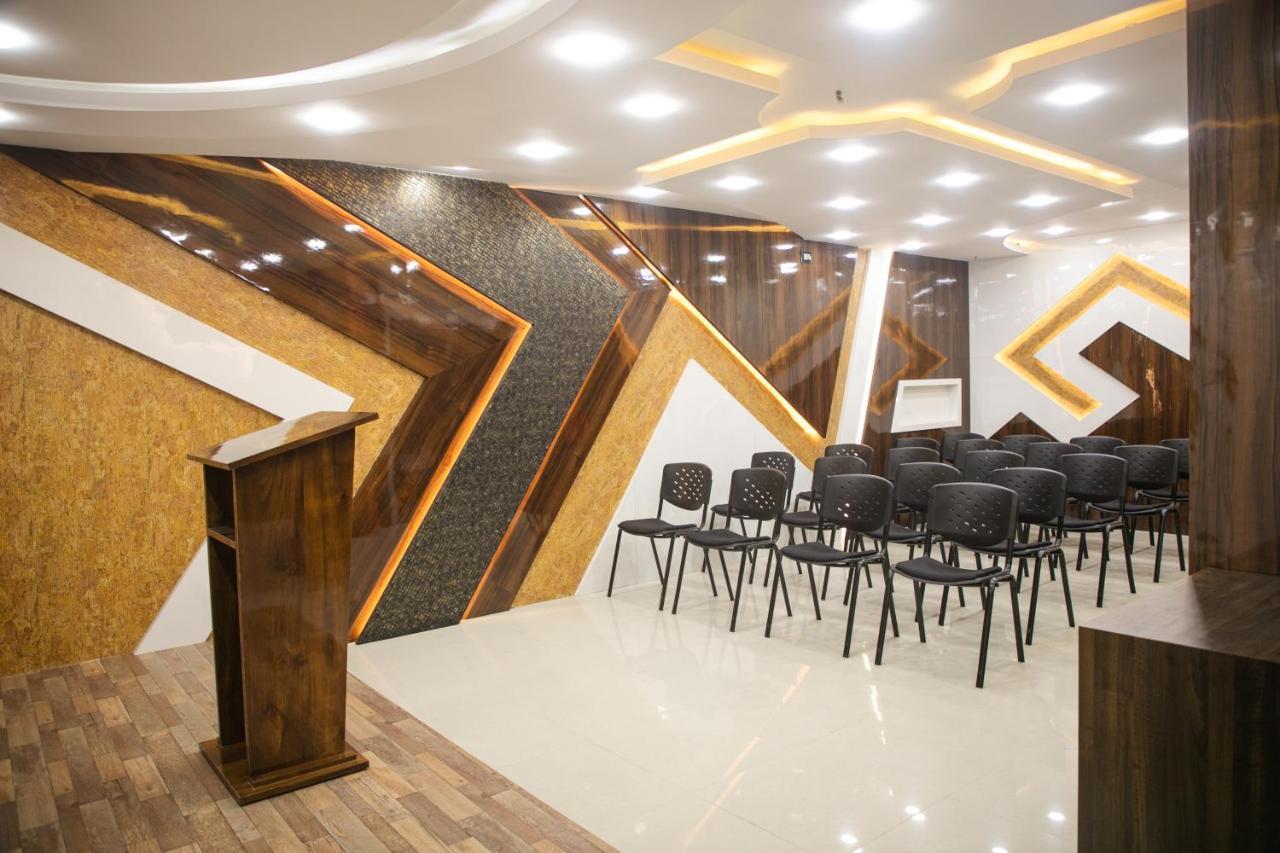 Crescent International Kohima Extérieur photo